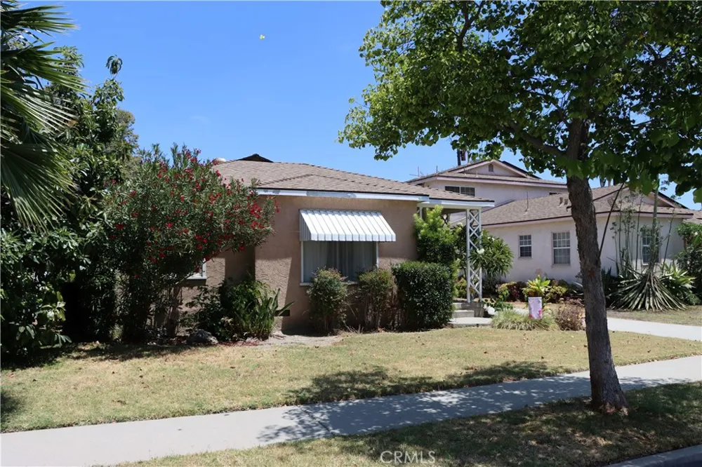 5958 Lorelei Lakewood, CA 90712