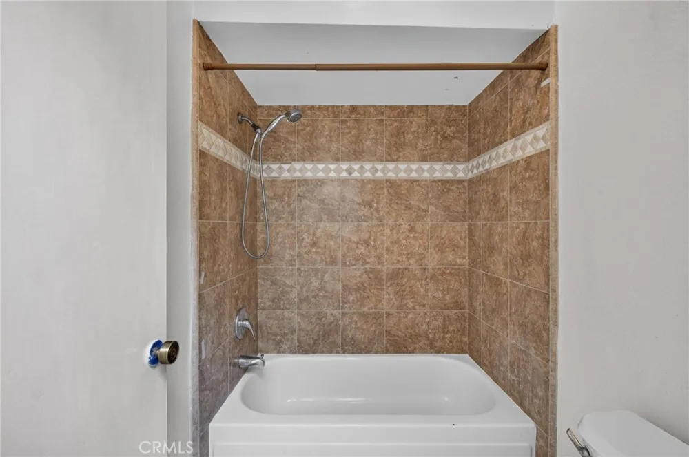 25655 Pine Creek Lane Wilmington, CA 90744