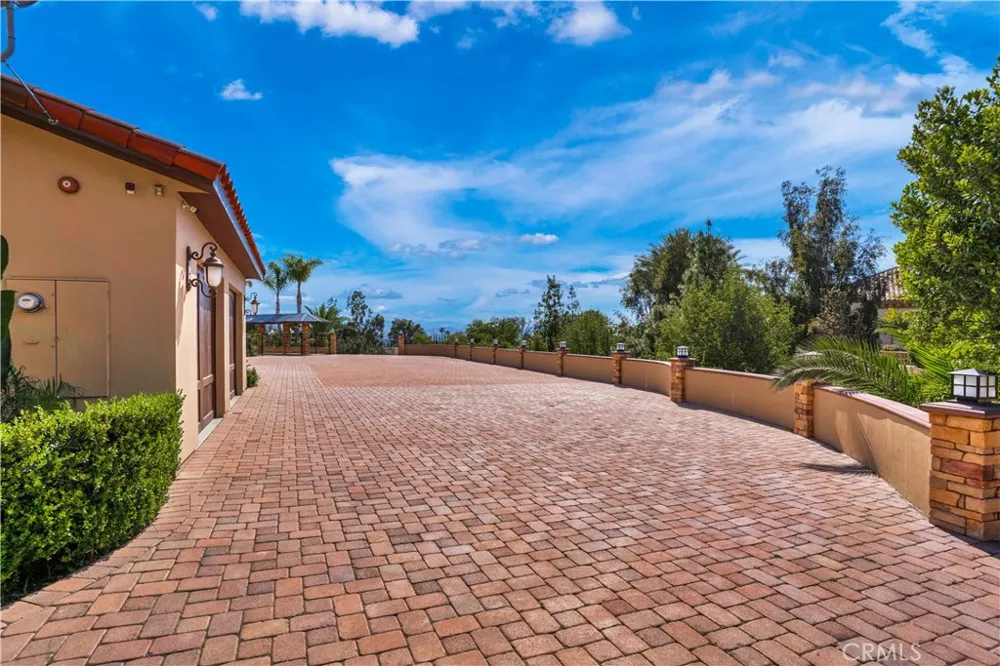 7231 Brandon Court Riverside, CA 92506