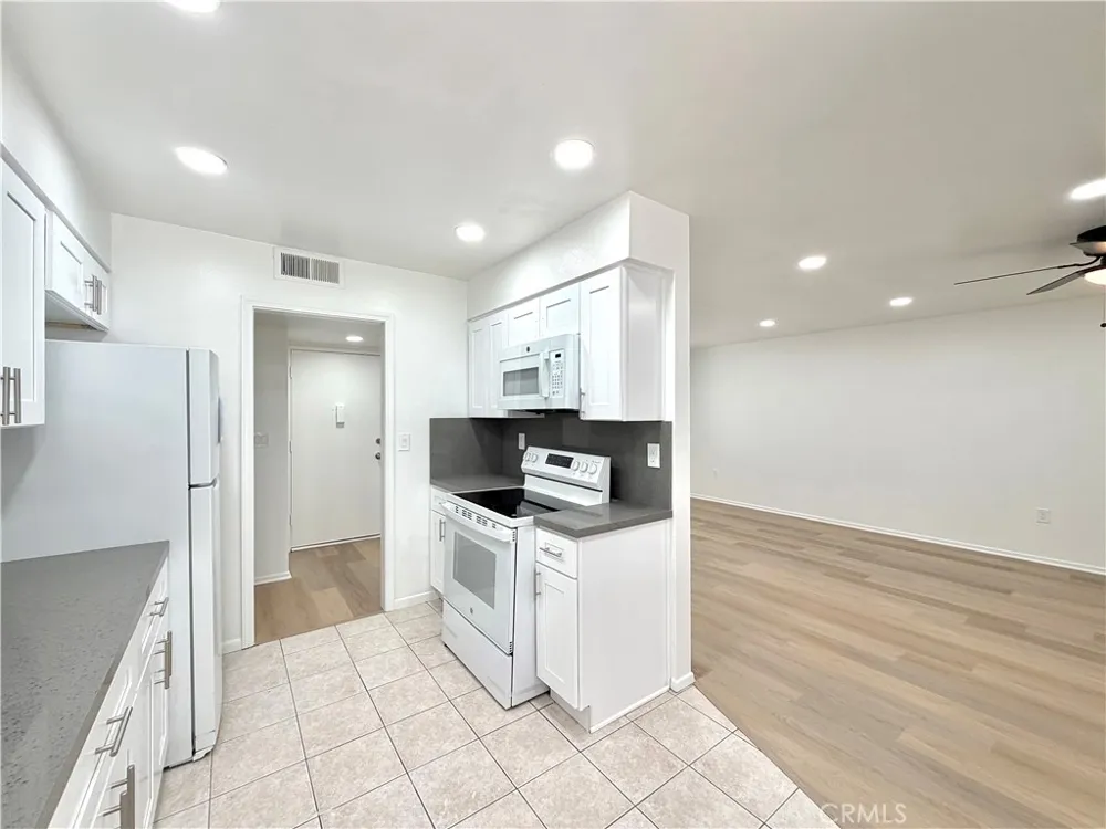 28880 Amersfoot Sun City, CA 92586