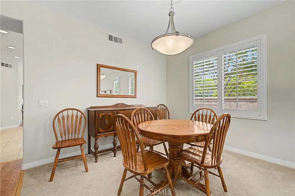 32587 Via Destello Temecula, CA 92592