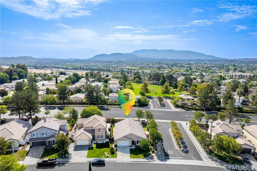 32587 Via Destello Temecula, CA 92592