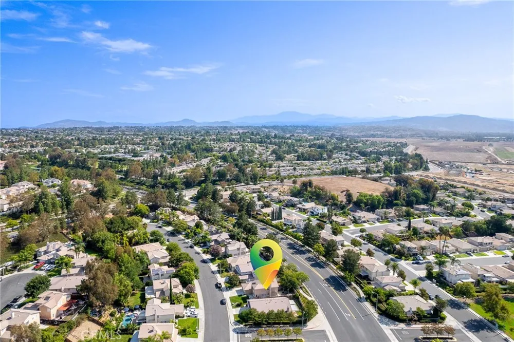 32587 Via Destello Temecula, CA 92592
