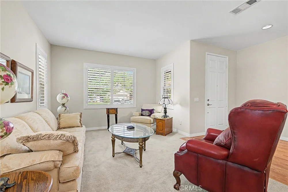 32587 Via Destello Temecula, CA 92592