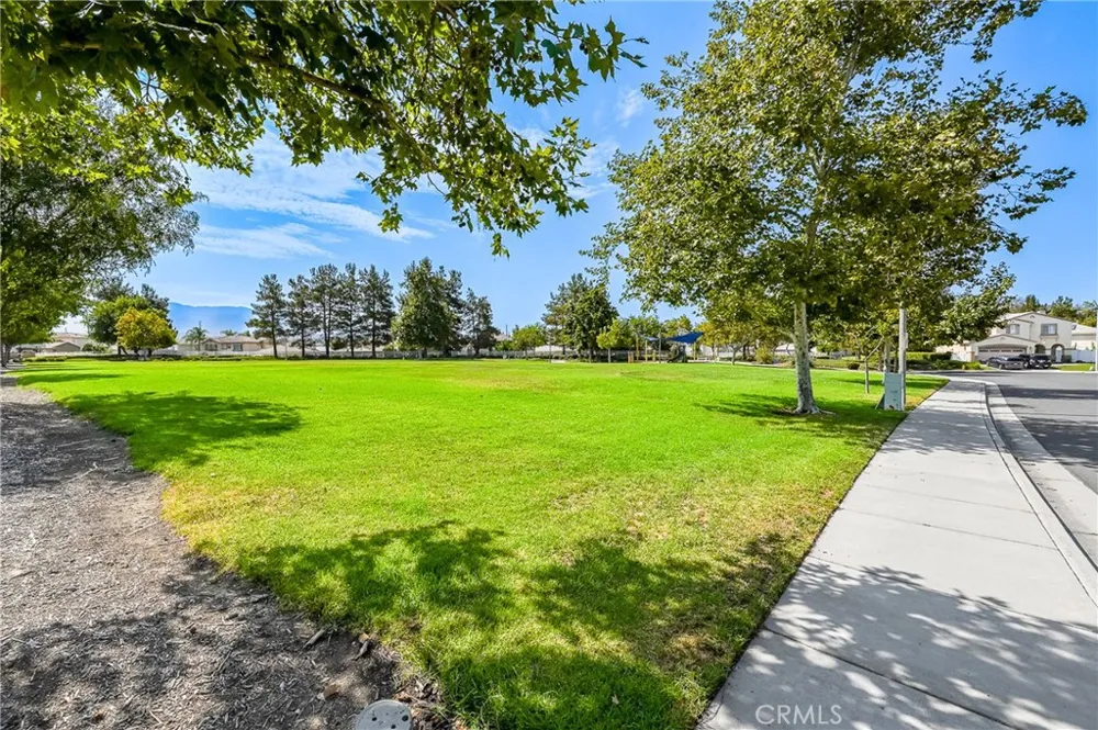 32587 Via Destello Temecula, CA 92592