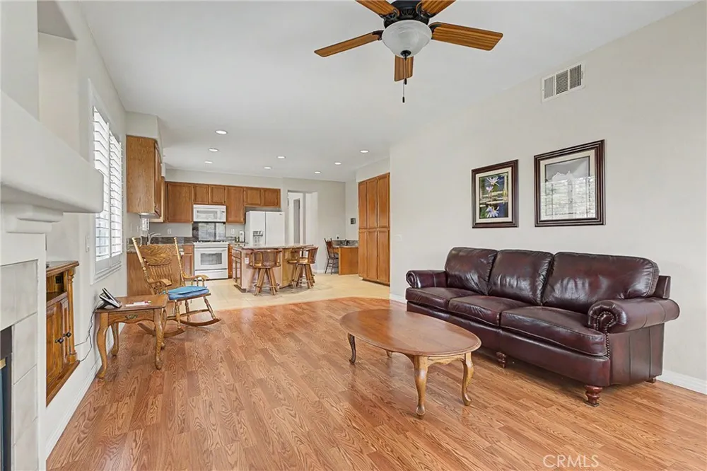 32587 Via Destello Temecula, CA 92592