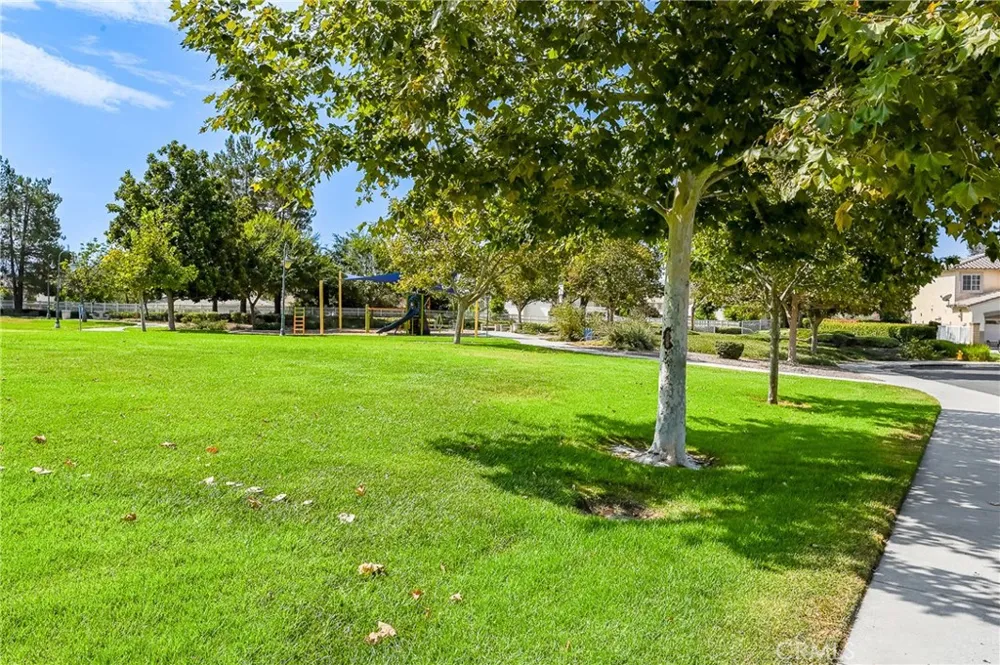 32587 Via Destello Temecula, CA 92592