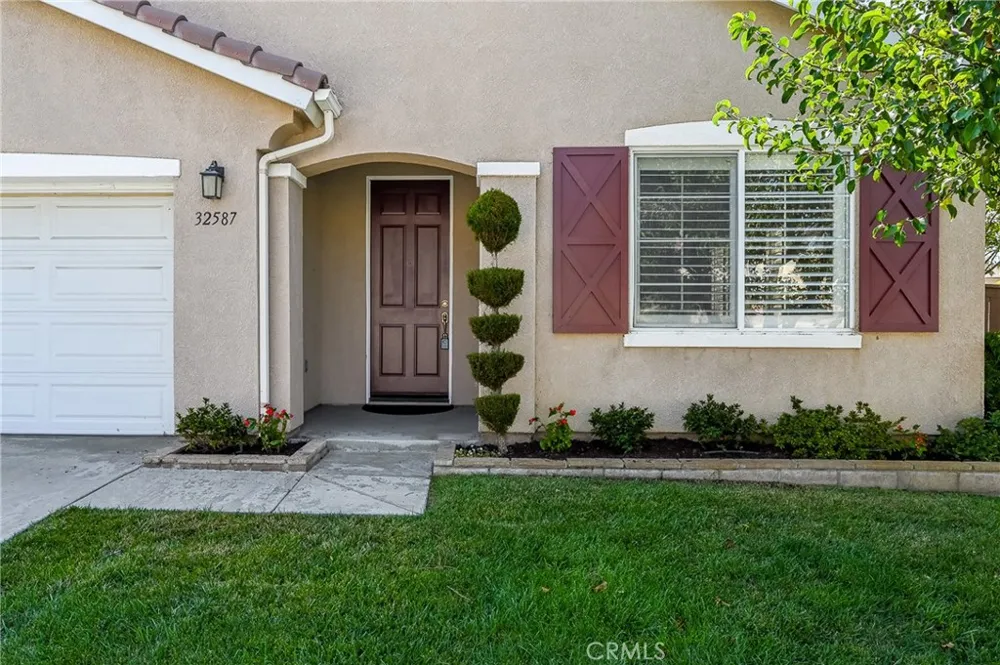 32587 Via Destello Temecula, CA 92592