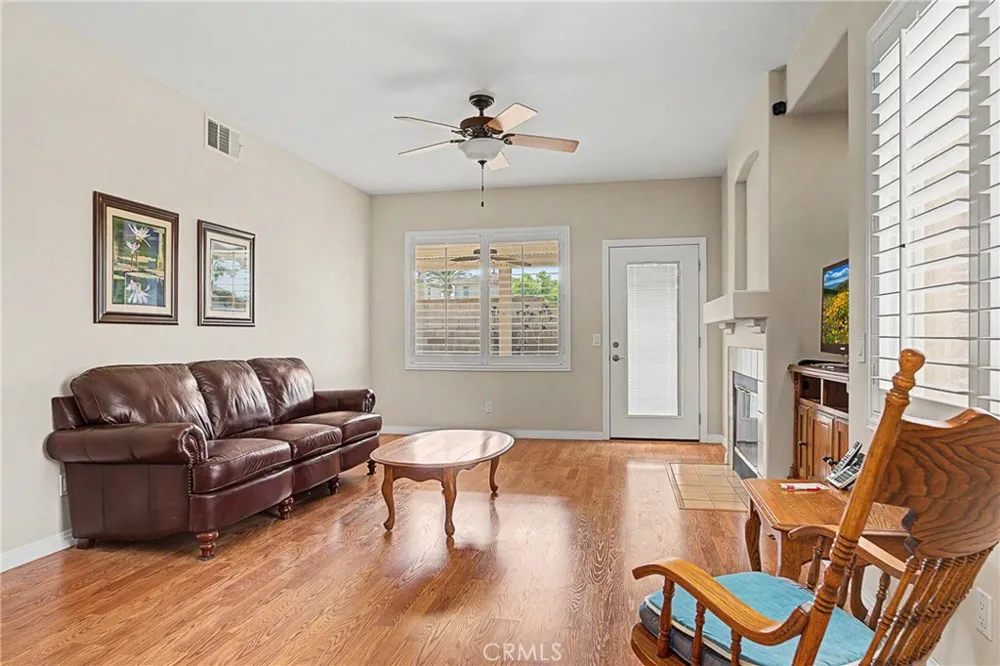 32587 Via Destello Temecula, CA 92592