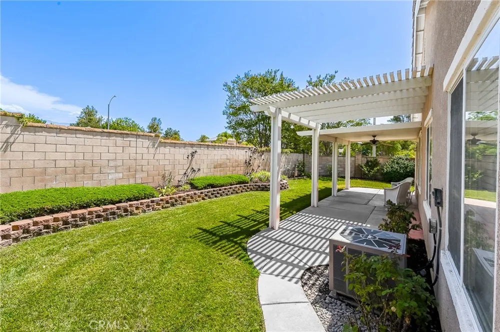 32587 Via Destello Temecula, CA 92592
