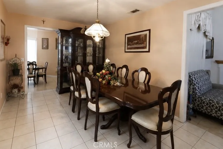 1340 Neptune Wilmington, CA 90744