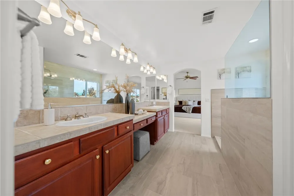31295 Gleneagles Drive Temecula, CA 92591