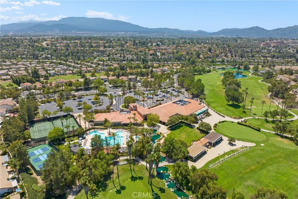 31295 Gleneagles Drive Temecula, CA 92591