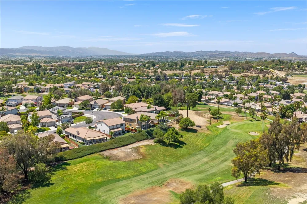 31295 Gleneagles Drive Temecula, CA 92591