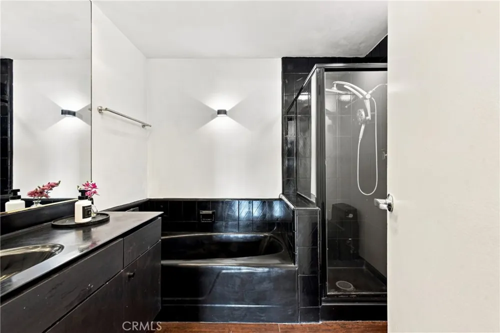 7250 Franklin Avenue #804 Los Angeles, CA 90046