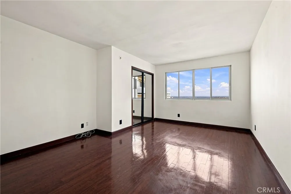 7250 Franklin Avenue #804 Los Angeles, CA 90046