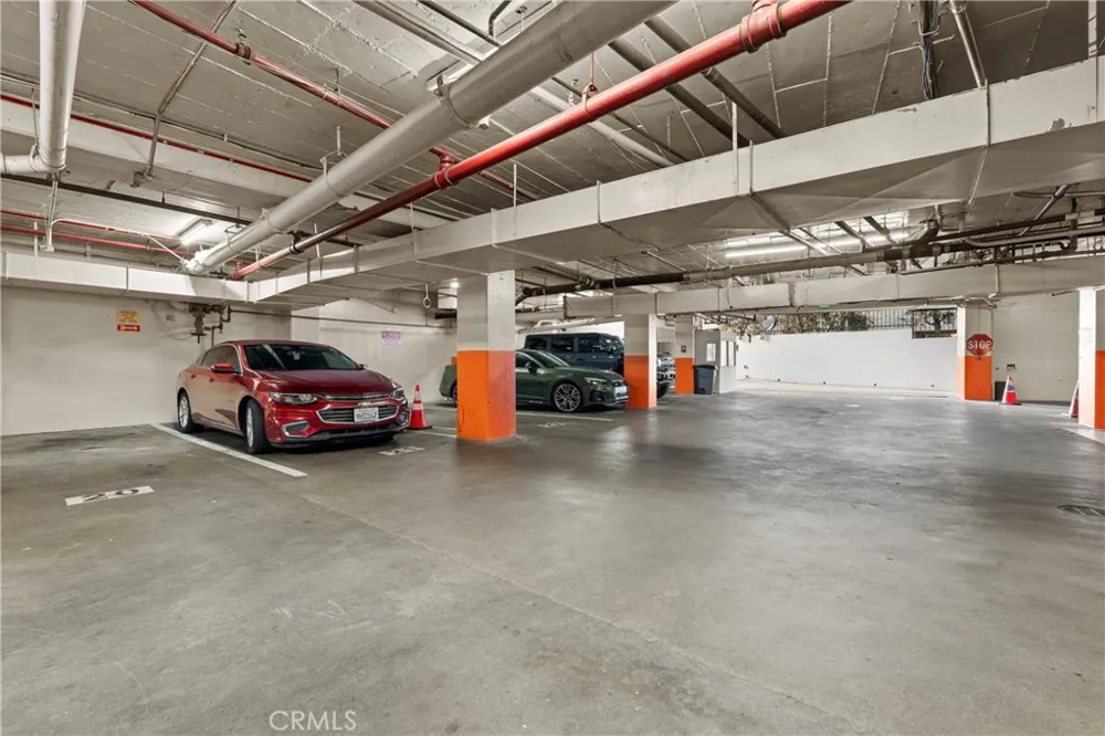 7250 Franklin Avenue #804 Los Angeles, CA 90046