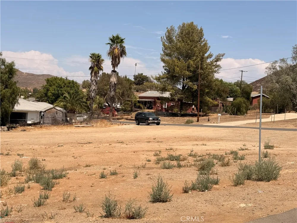 PECK Lake Elsinore, CA 92530