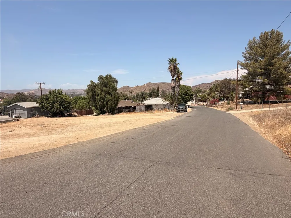PECK Lake Elsinore, CA 92530