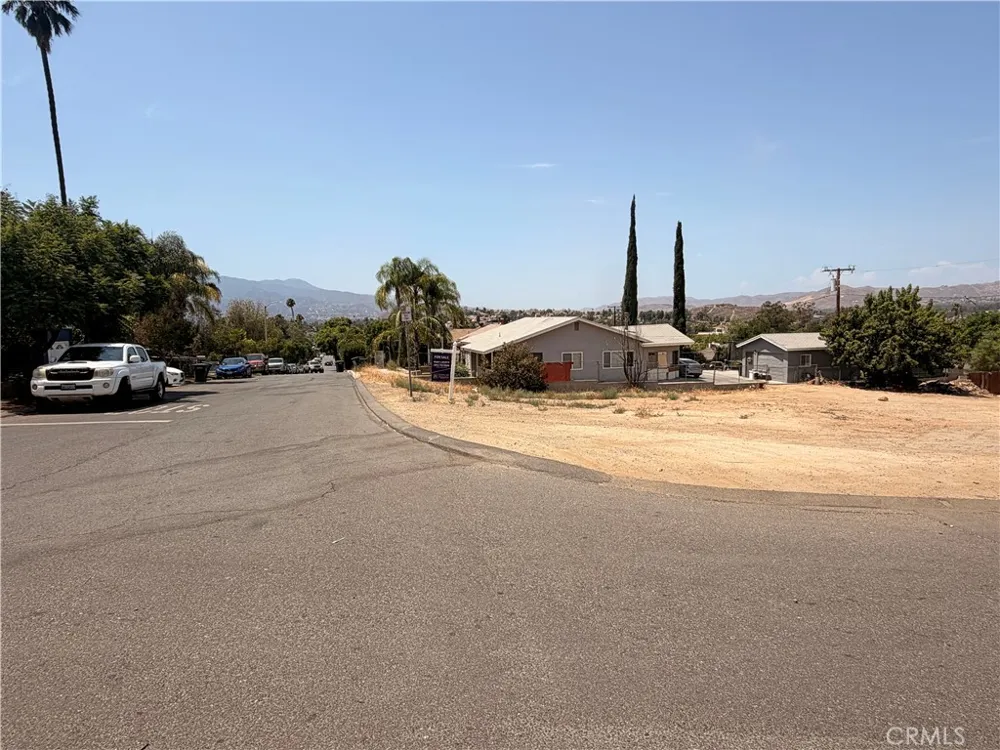 PECK Lake Elsinore, CA 92530