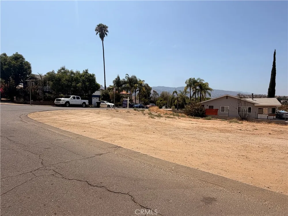 PECK Lake Elsinore, CA 92530
