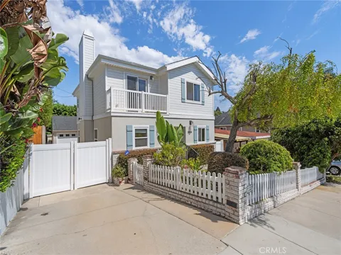 3204 Walnut