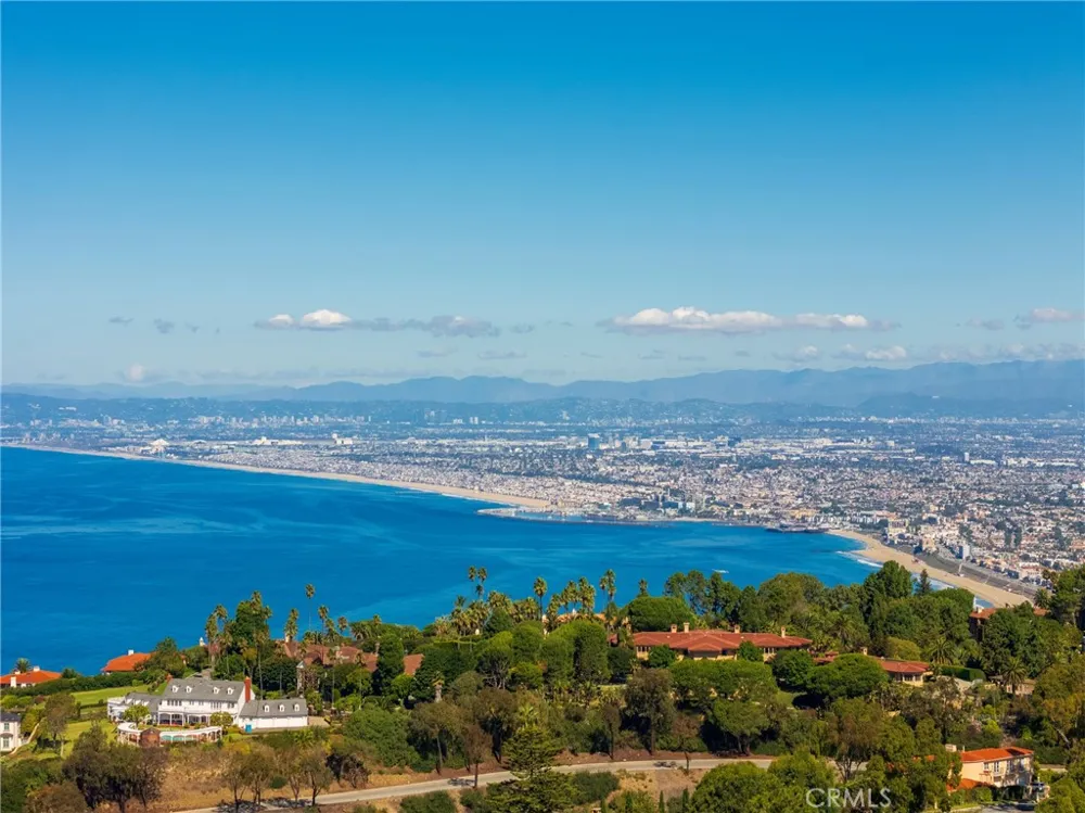 1520 Via Zurita Palos Verdes Estates, CA 90274