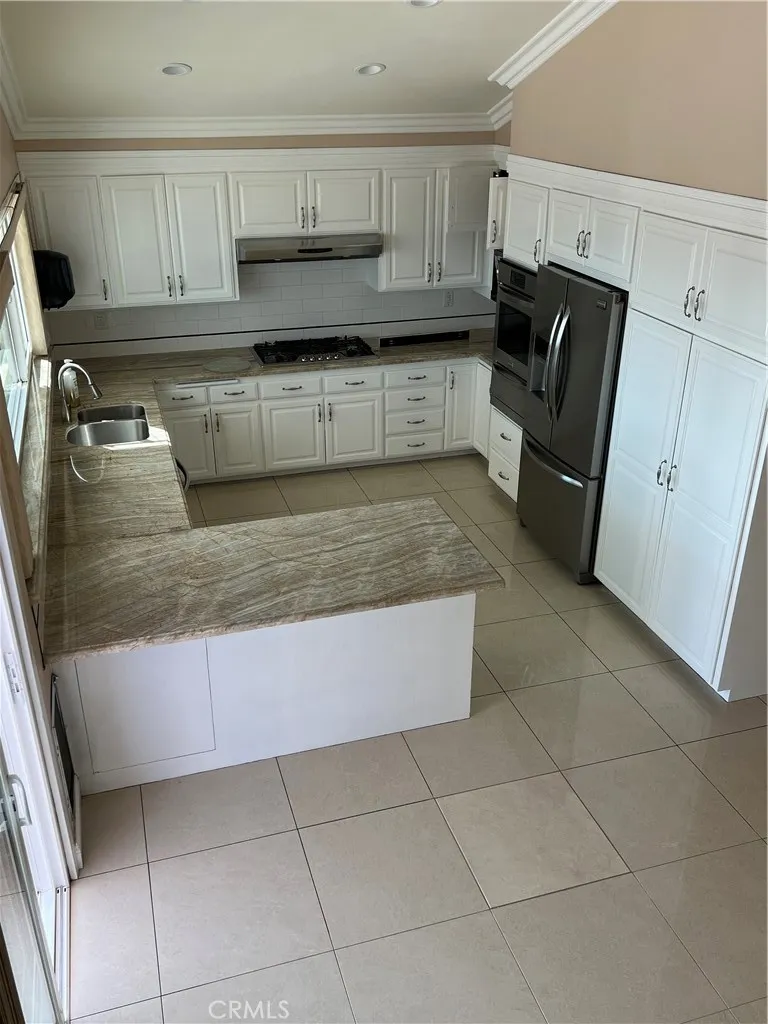 3221 Carolwood Torrance, CA 90505