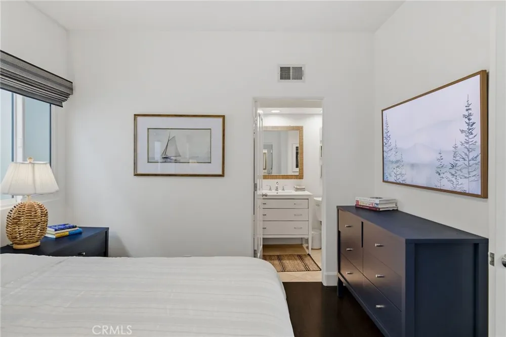 720 Manhattan Beach Boulevard Manhattan Beach, CA 90266