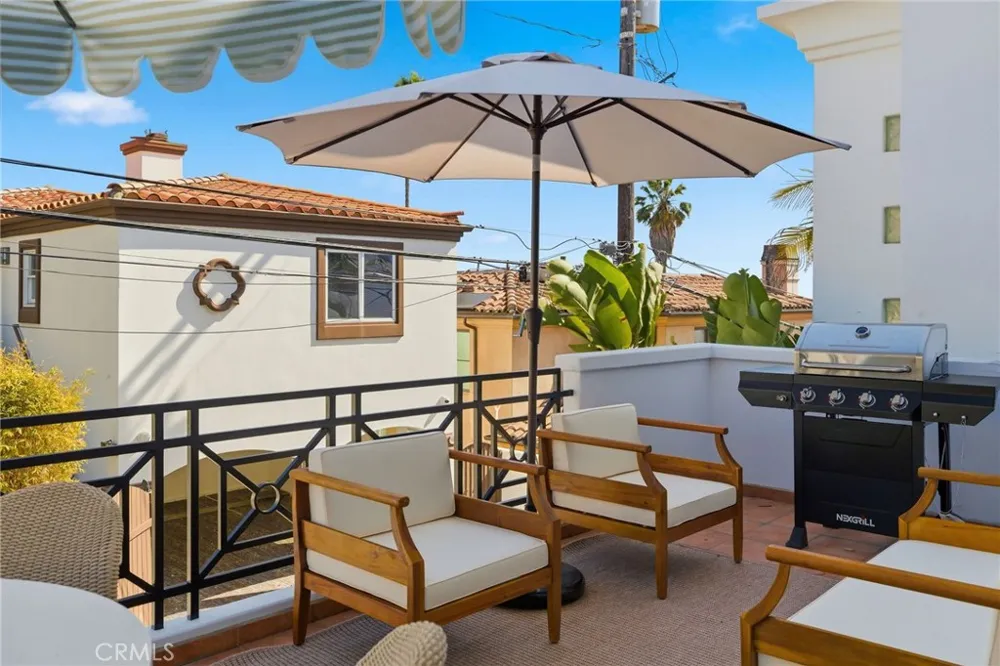 720 Manhattan Beach Boulevard Manhattan Beach, CA 90266