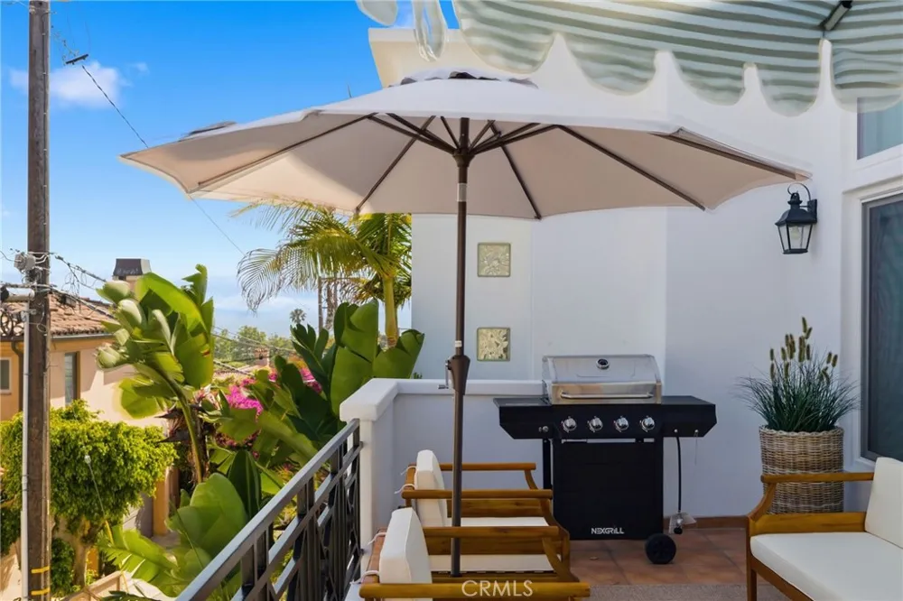 720 Manhattan Beach Boulevard Manhattan Beach, CA 90266