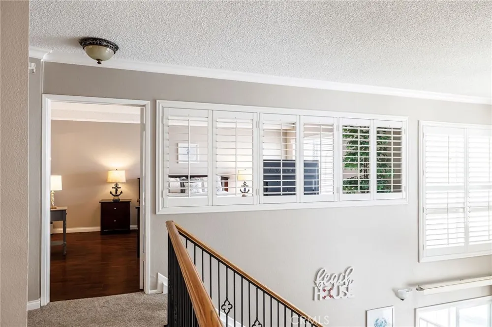 565 Esplanade #411 Redondo Beach, CA 90277