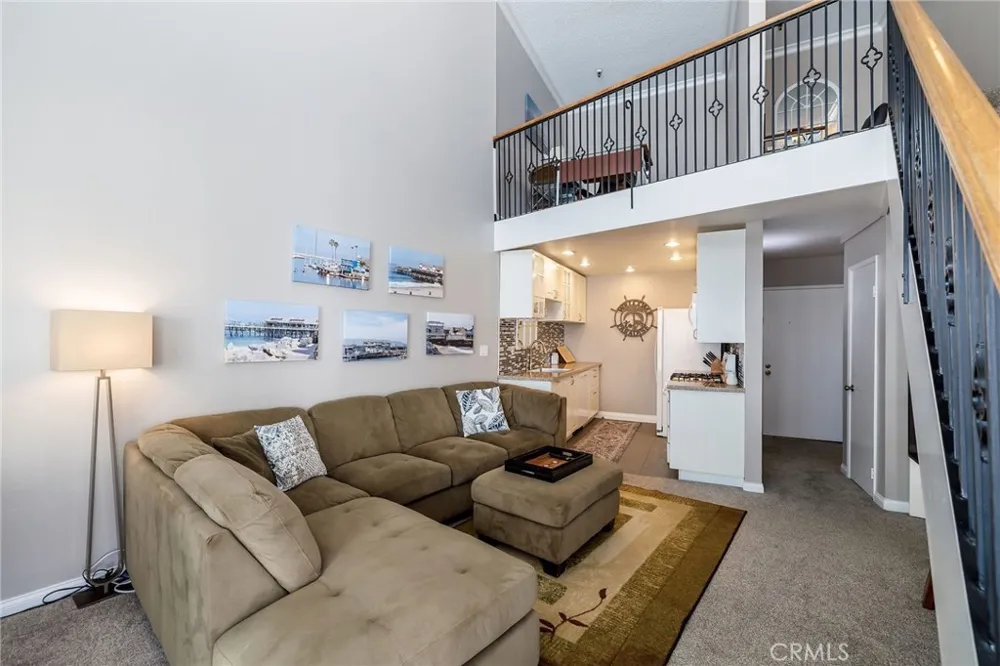 565 Esplanade #411 Redondo Beach, CA 90277
