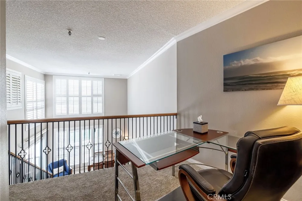 565 Esplanade #411 Redondo Beach, CA 90277