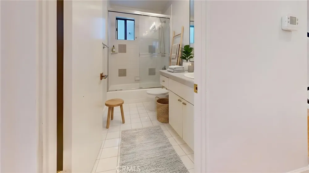 1318 Manhattan Manhattan Beach, CA 90266