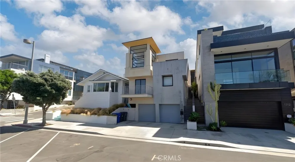 1318 Manhattan Manhattan Beach, CA 90266