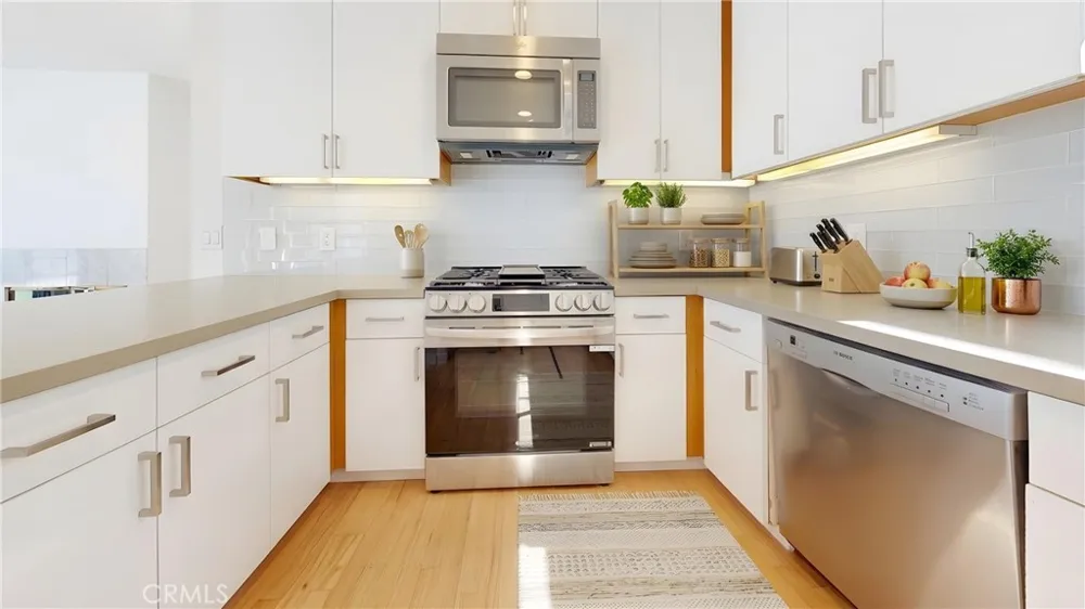 1318 Manhattan Manhattan Beach, CA 90266