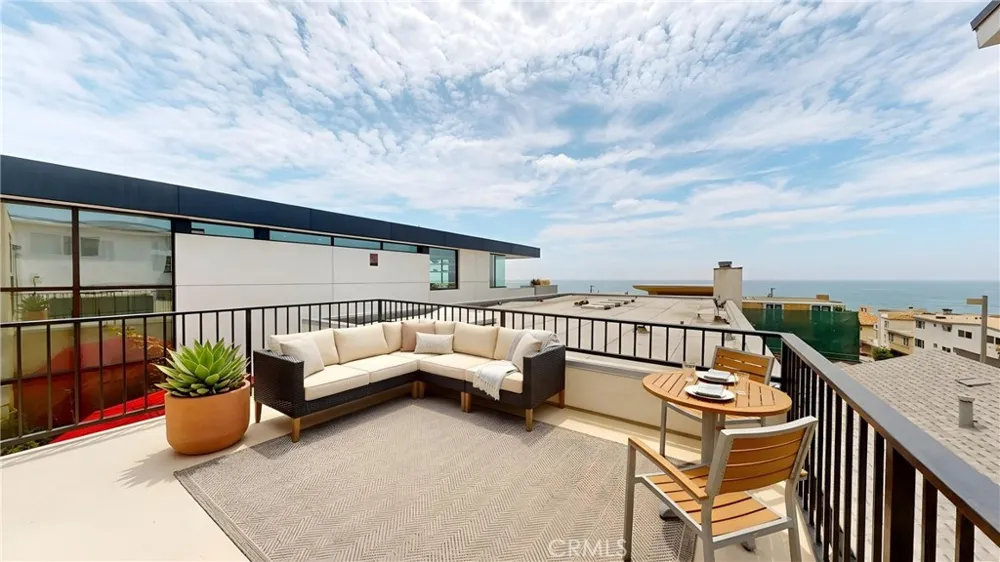 1318 Manhattan Manhattan Beach, CA 90266