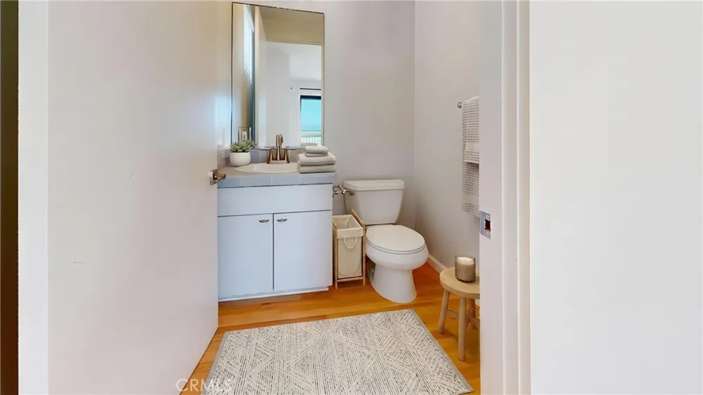 1318 Manhattan Manhattan Beach, CA 90266