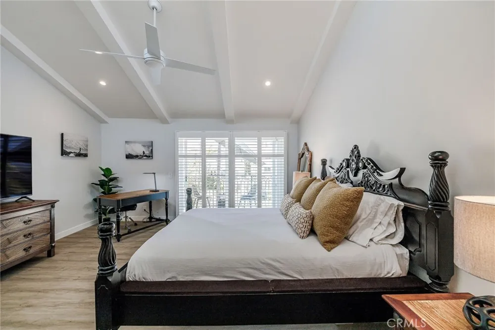 1219 S Catalina Redondo Beach, CA 90277