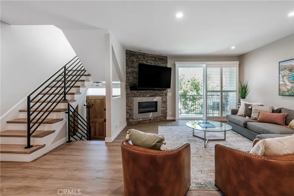 1219 S Catalina Redondo Beach, CA 90277