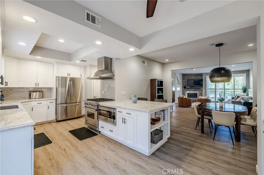 1219 S Catalina Redondo Beach, CA 90277