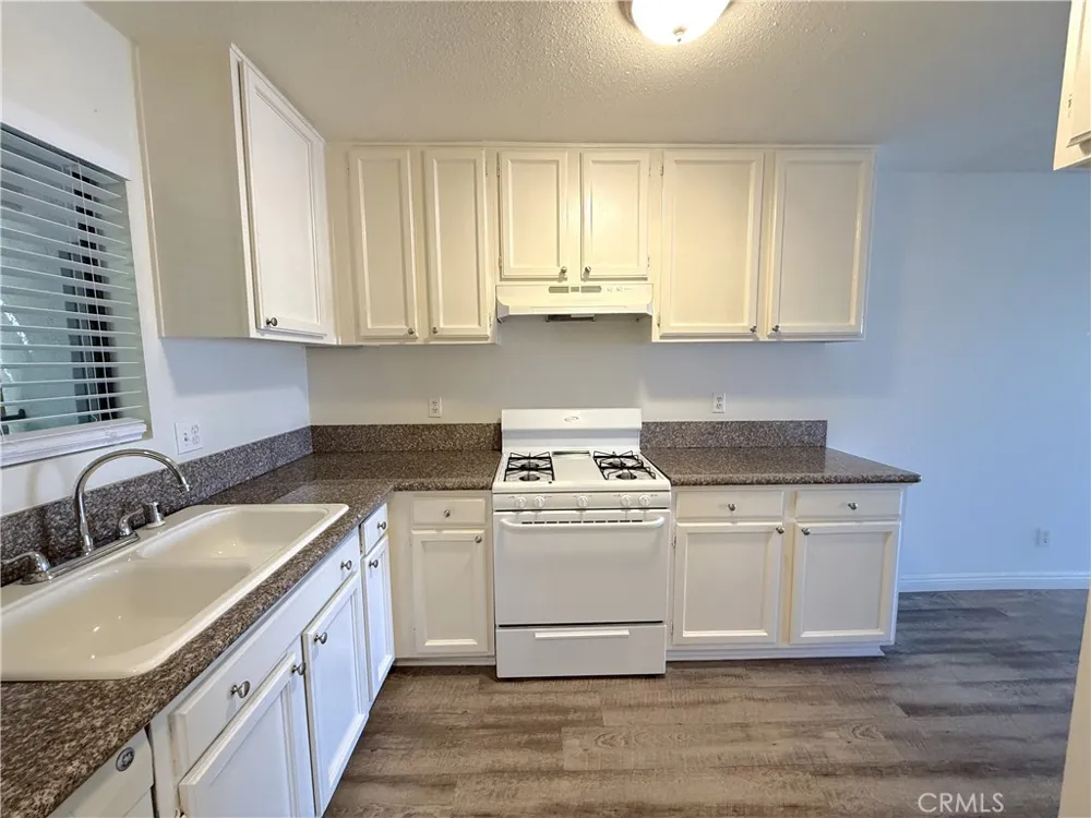 1212 Gladys Avenue #303 Long Beach, CA 90804