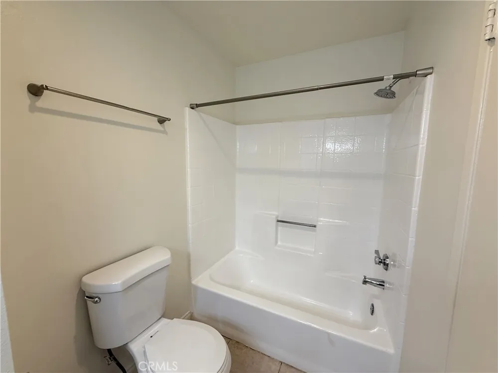 1212 Gladys Avenue #303 Long Beach, CA 90804
