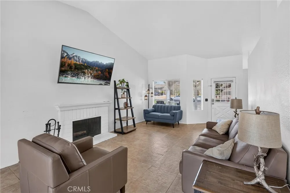 20096 Fallen Leaf Drive Perris, CA 92570