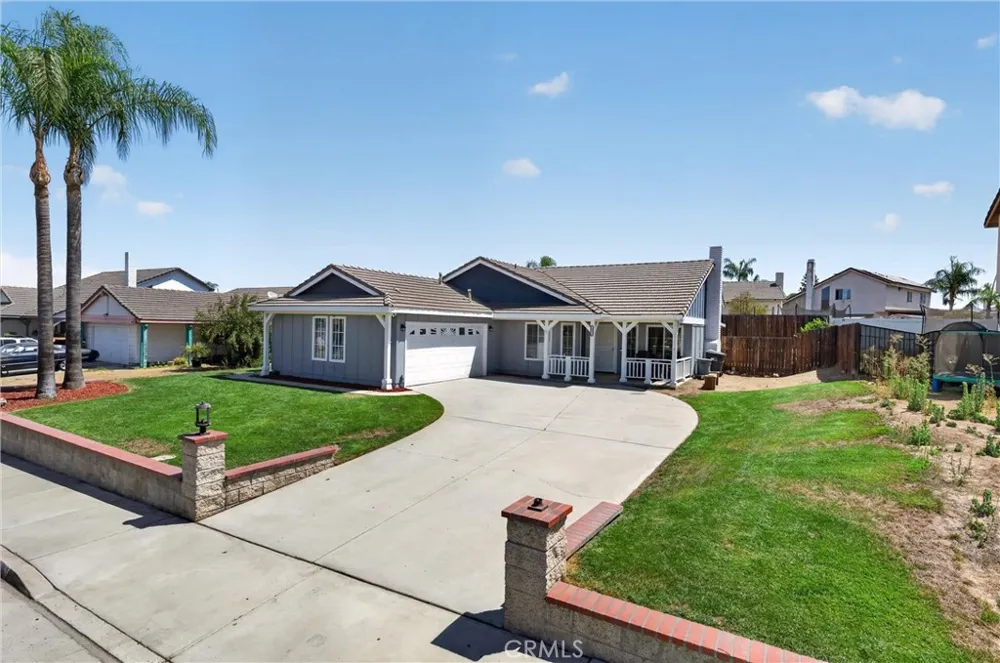 20096 Fallen Leaf Drive Perris, CA 92570