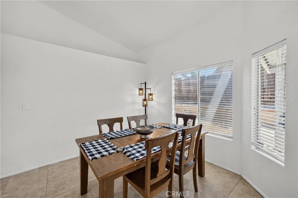 20096 Fallen Leaf Drive Perris, CA 92570