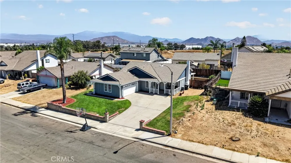 20096 Fallen Leaf Drive Perris, CA 92570