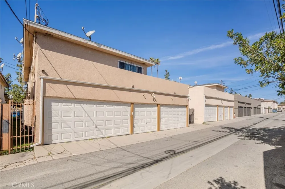 10632 Crenshaw Blvd Inglewood, CA 90303