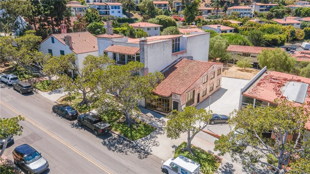 417 Via Corta Palos Verdes Estates, CA 90274